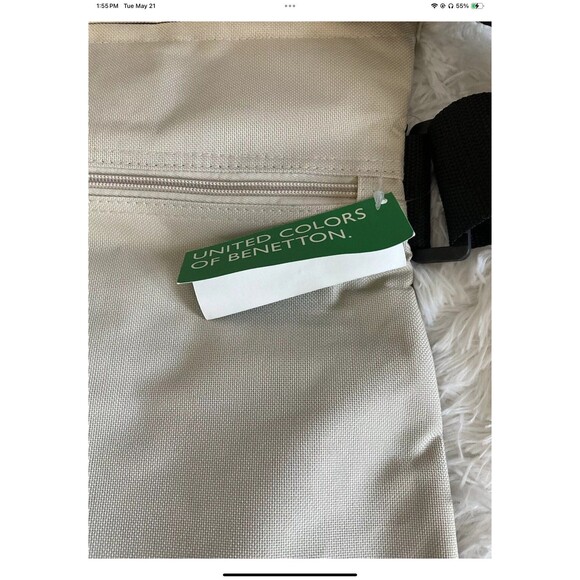 United Colors Of Benetton Mens Reversible Messenger Bag Black Or Tan Unisex NEW - Picture 5 of 9